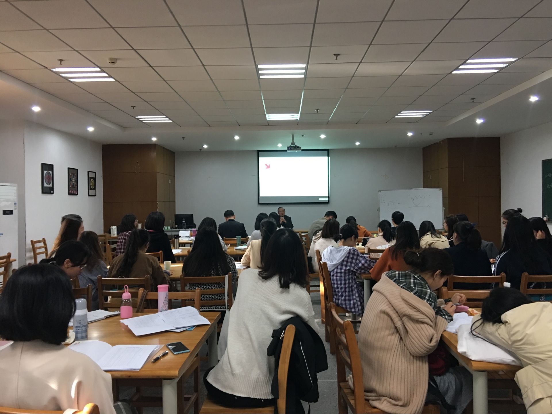 QQ图片20181029165737.jpg QQ图片20181029165737.jpg